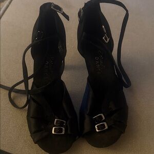 Chic Black Women's Heels with Buckle Accents